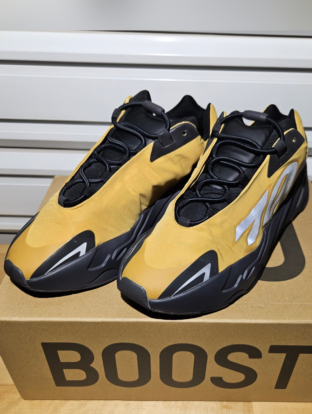 NEW - Adidas Yeezy Boost 700 MNVN Honey Flux - Size 12 - Authenticated